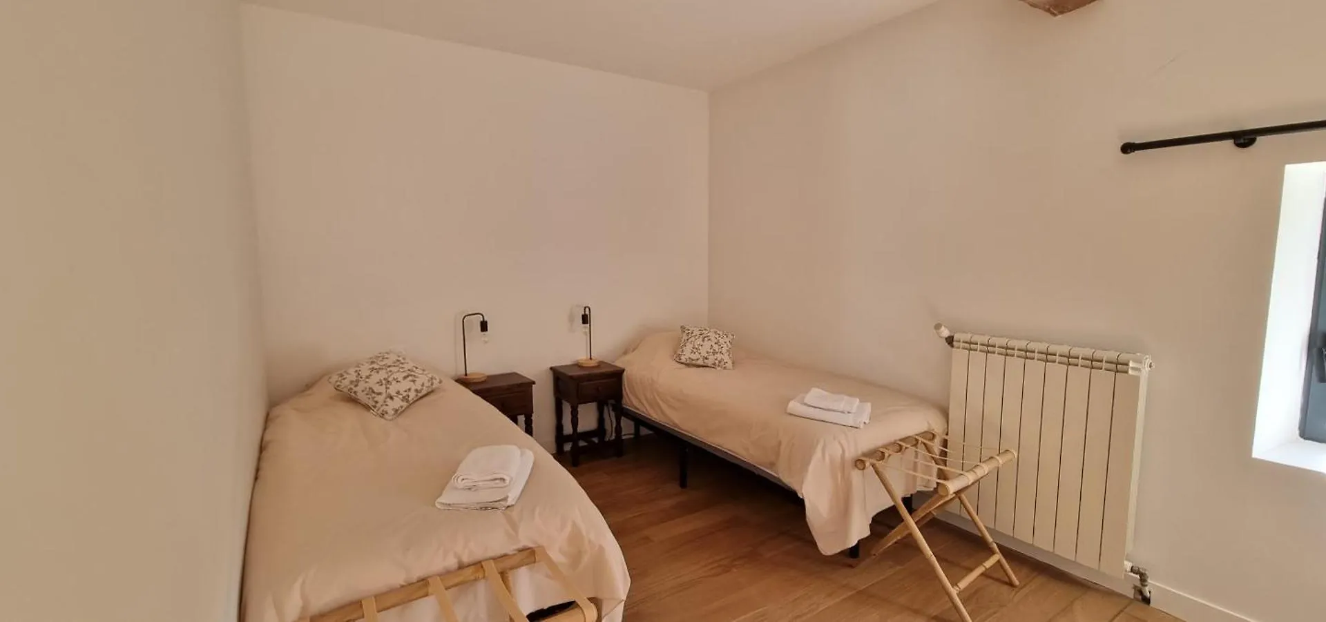 Metairie Du Chateau Berthe Aussillon شقة